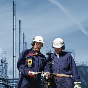 Oil workers and refinery industry